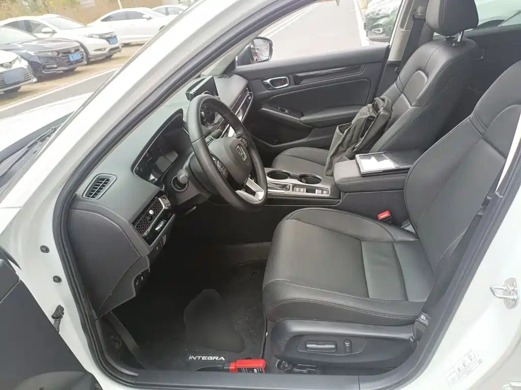 Stylish 2023 240TURBO CVT Deluxe Edition купить на сайте DeffCars