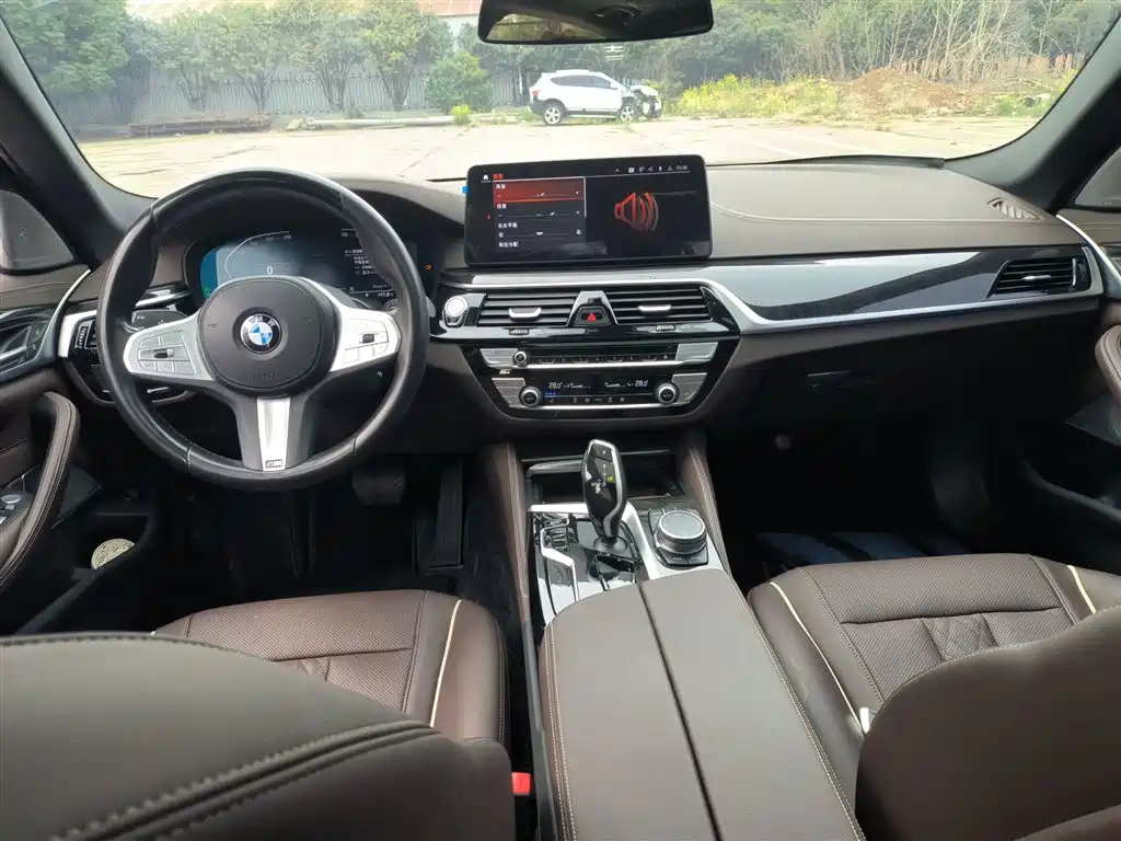 BMW 5 Series 2022 facelift 2 525Li M sports package купить на сайте DeffCars
