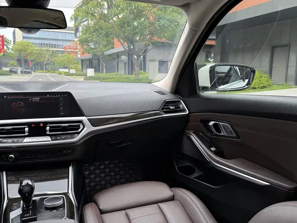 BMW 3 Series 2021 facelift 325Li M Sports Package купить на сайте DeffCars