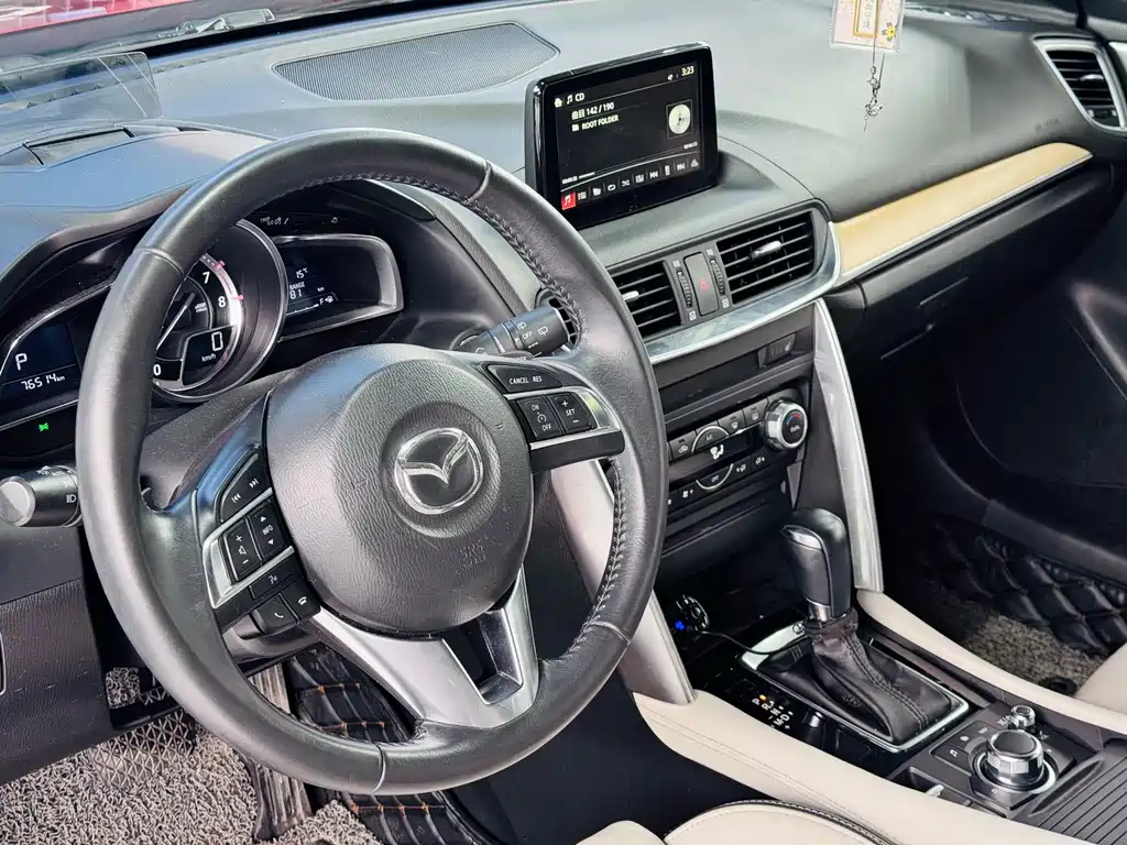 Mazda CX-4 2016 2.0L automatic two-wheel drive blue sky leading version купить на сайте DeffCars