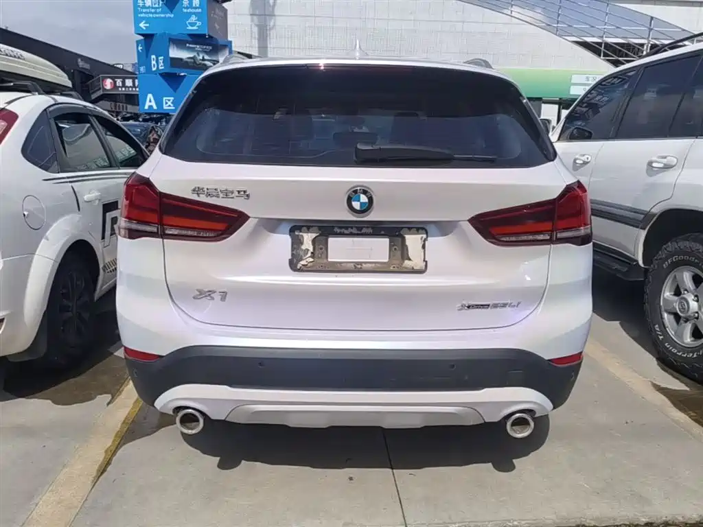 BMW X1 2022 facelift xDrive25Li exclusive model купить на сайте DeffCars