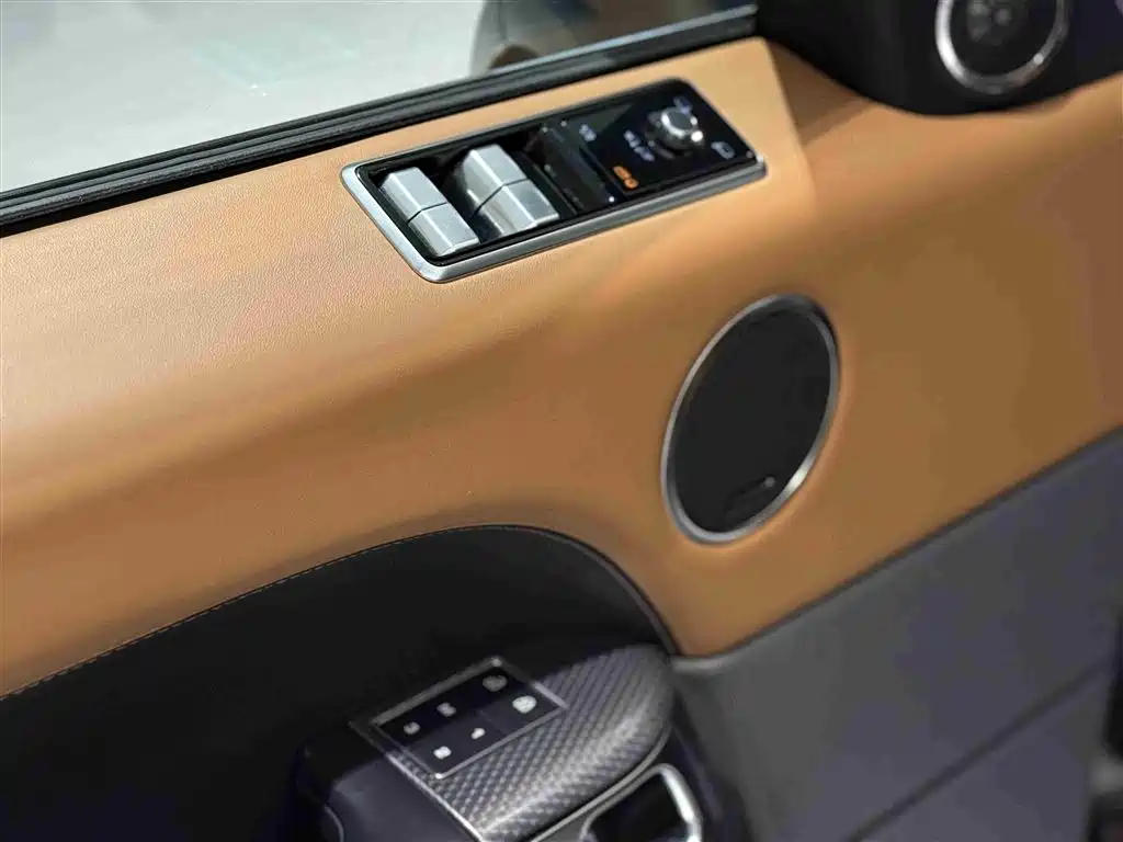 Range Rover Sport 2020 3.0 L6 HSE DYNAMIC купить на сайте DeffCars