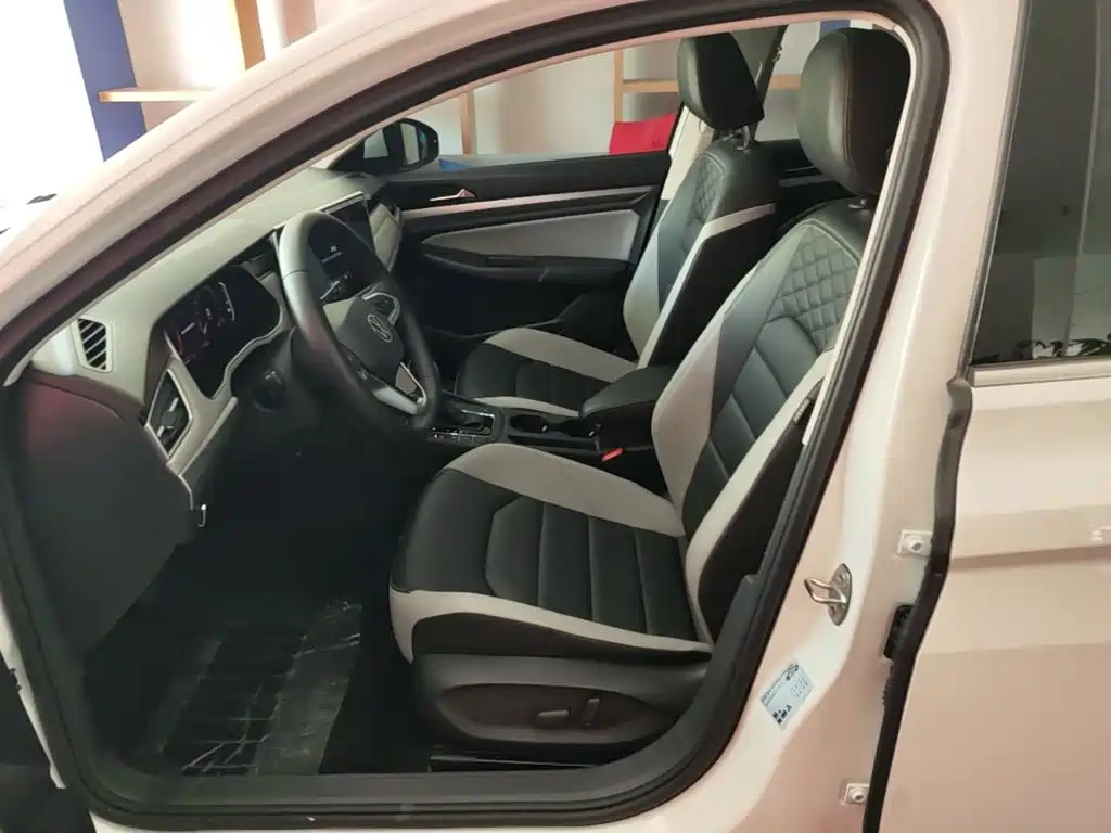 Bora 2023 300TSI DSG Premium Edition купить на сайте DeffCars