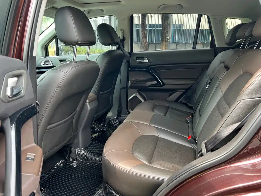 Trumpchi GS4 2016 235T G-DCT Deluxe Edition купить на сайте DeffCars