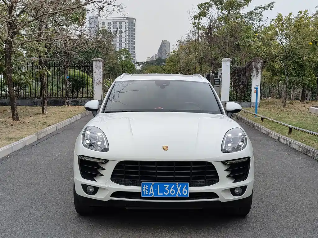Macan 2017 Macan 2.0T купить на сайте DeffCars
