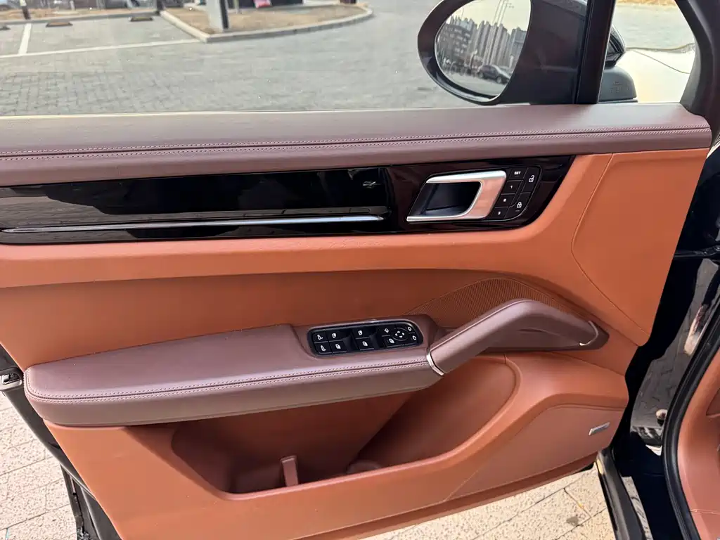 Cayenne 2023 Cayenne 3.0T Platinum Edition купить на сайте DeffCars