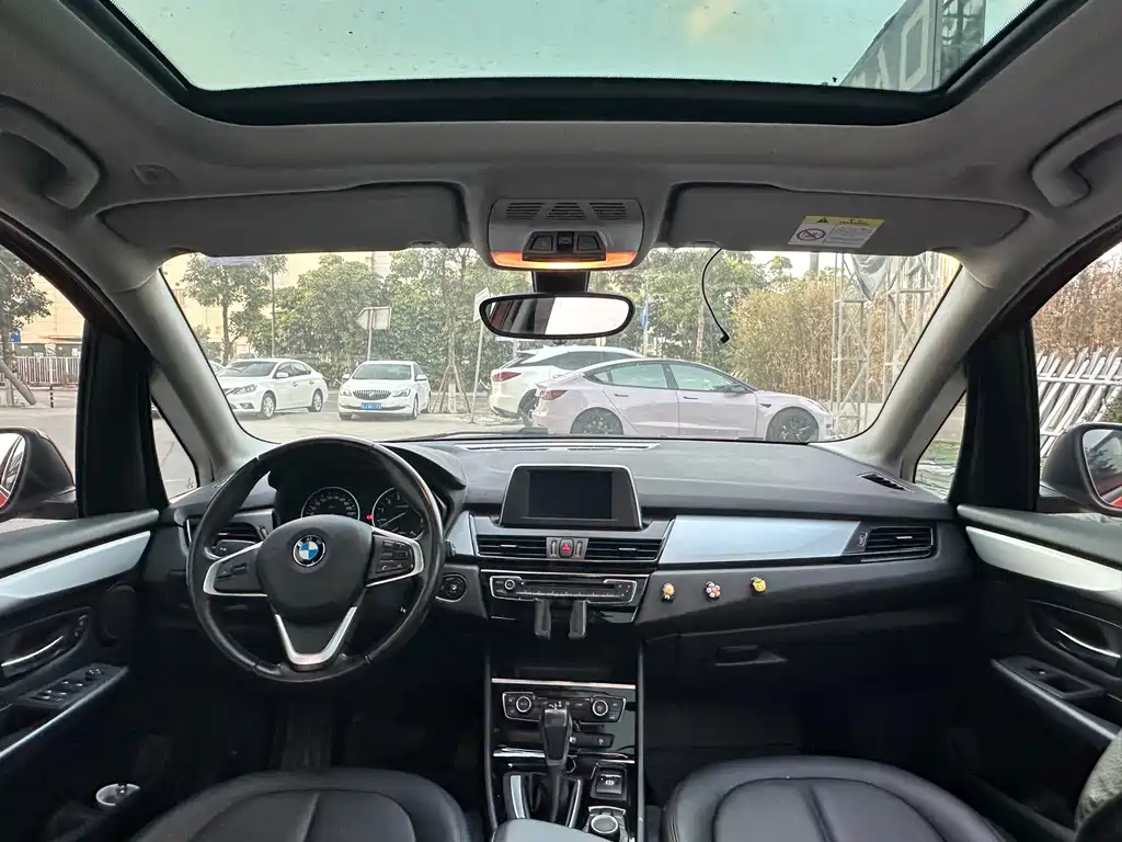BMW 2 Series Touring 2016 218i Leading Model купить на сайте DeffCars