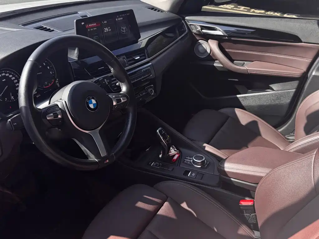 BMW X1 2021 sDrive25Li Leading Model купить на сайте DeffCars