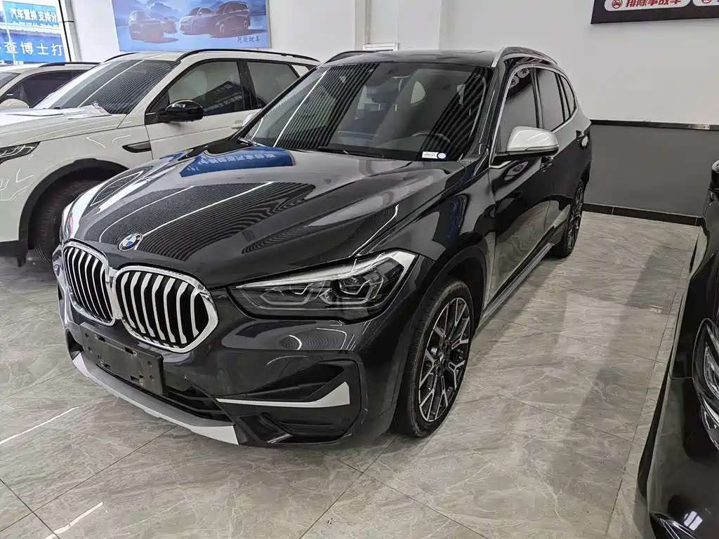 BMW X1 2022 sDrive25Li Leading Model купить на сайте DeffCars