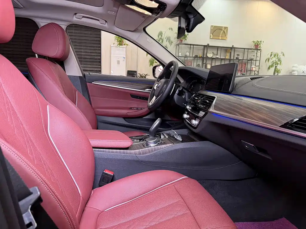 BMW 5 Series 2021 530Li Leading Luxury Package купить на сайте DeffCars