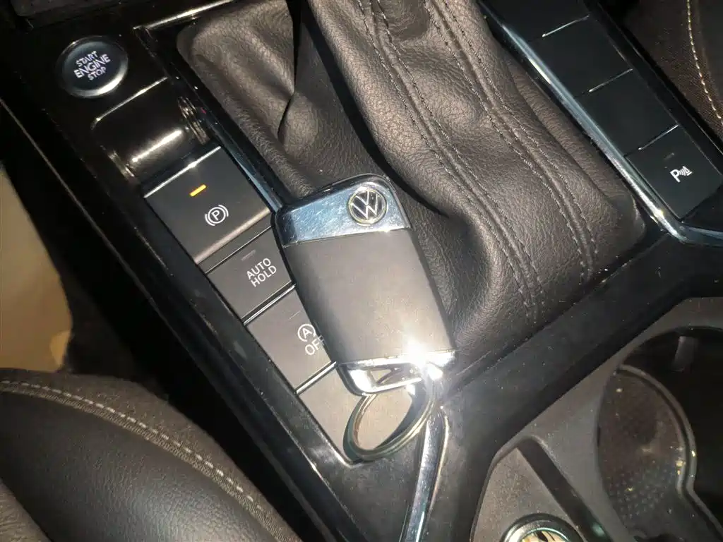 Passat 2023 330TSI Starry Sky Elite Edition купить на сайте DeffCars