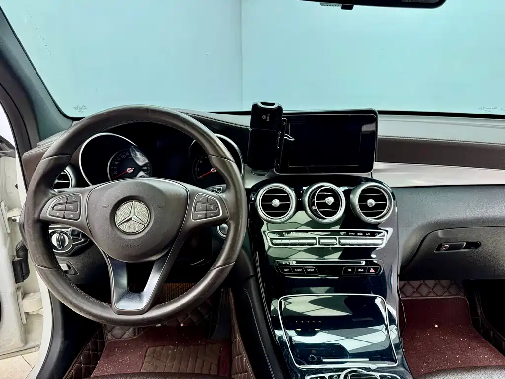 Mercedes-Benz GLC 2018 GLC 200 4MATIC купить на сайте DeffCars