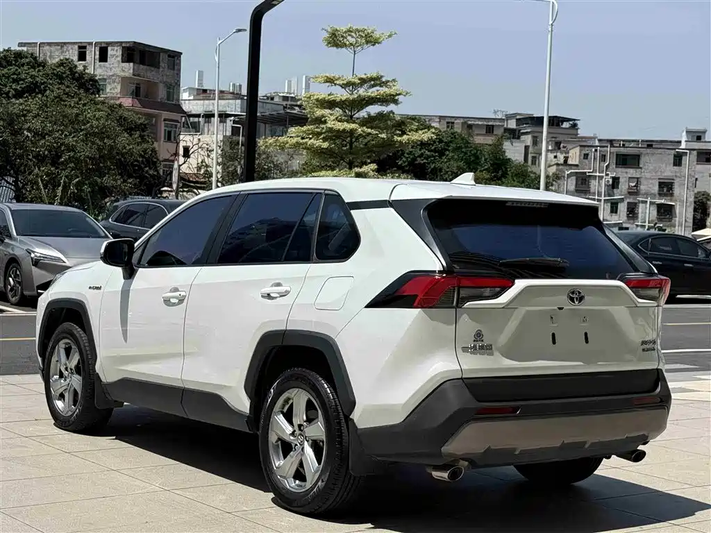 RAV4 Rongfang 2022 Dual Engine 2.5L E-CVT Two-wheel Drive Elite Edition купить на сайте DeffCars