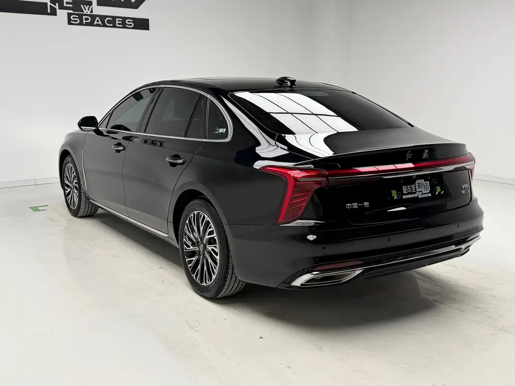 Hongqi H5 2024 2.0T Automatic Zhilianqichang Edition купить на сайте DeffCars