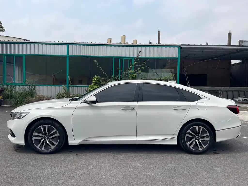 Accord 2022 Sharp Hybrid 2.0L Sharp Collar Edition купить на сайте DeffCars