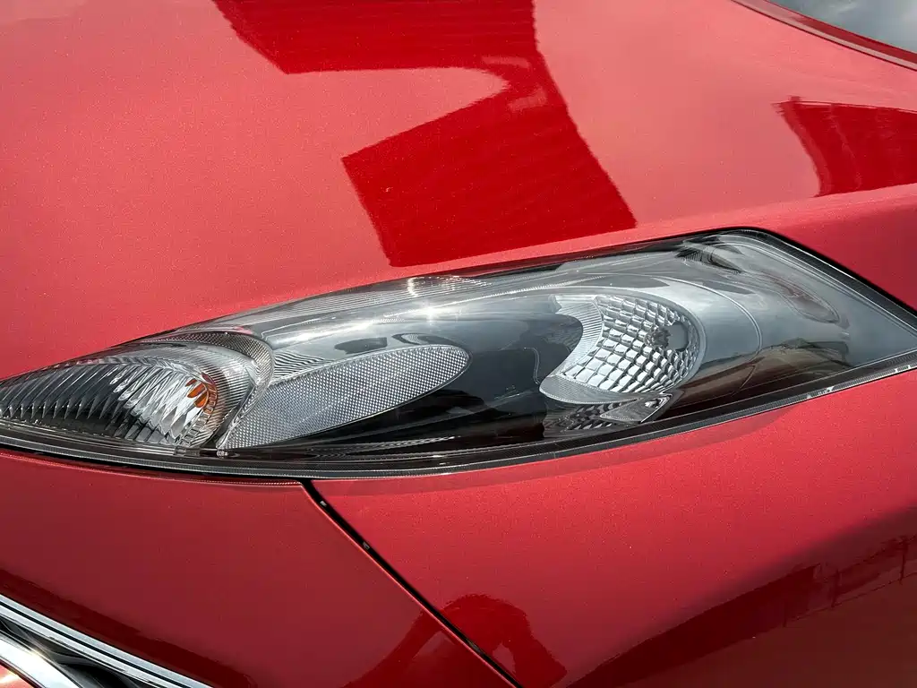 Infiniti ESQ 2014 1.6L Straightforward Edition купить на сайте DeffCars