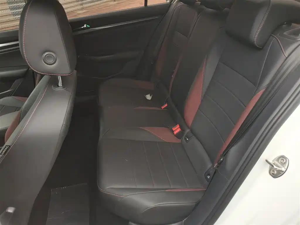 Bora 2020 1.5L automatic comfort model купить на сайте DeffCars