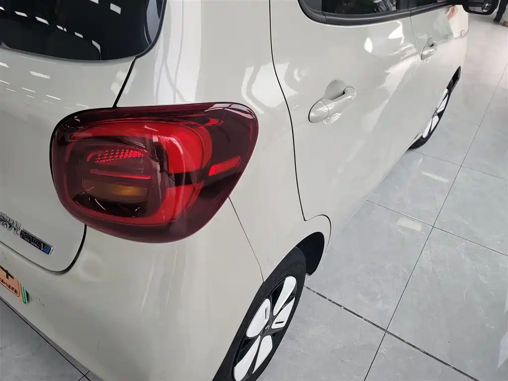 Hongguang MINIEV 2025 fourth generation four-door version advanced model купить на сайте DeffCars