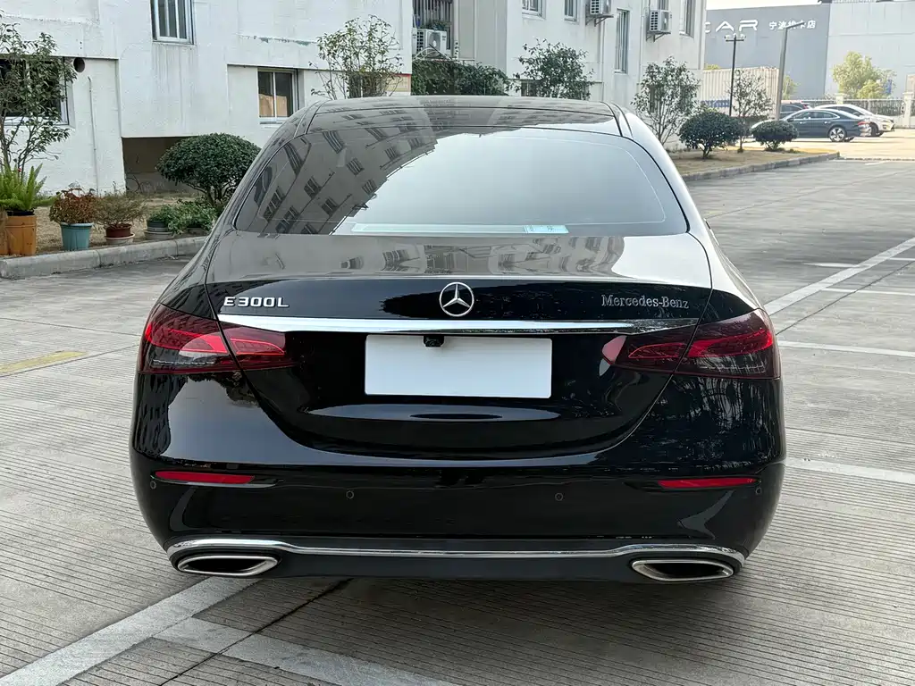 Mercedes-Benz E-Class 2023 E 300 L Fashion купить на сайте DeffCars