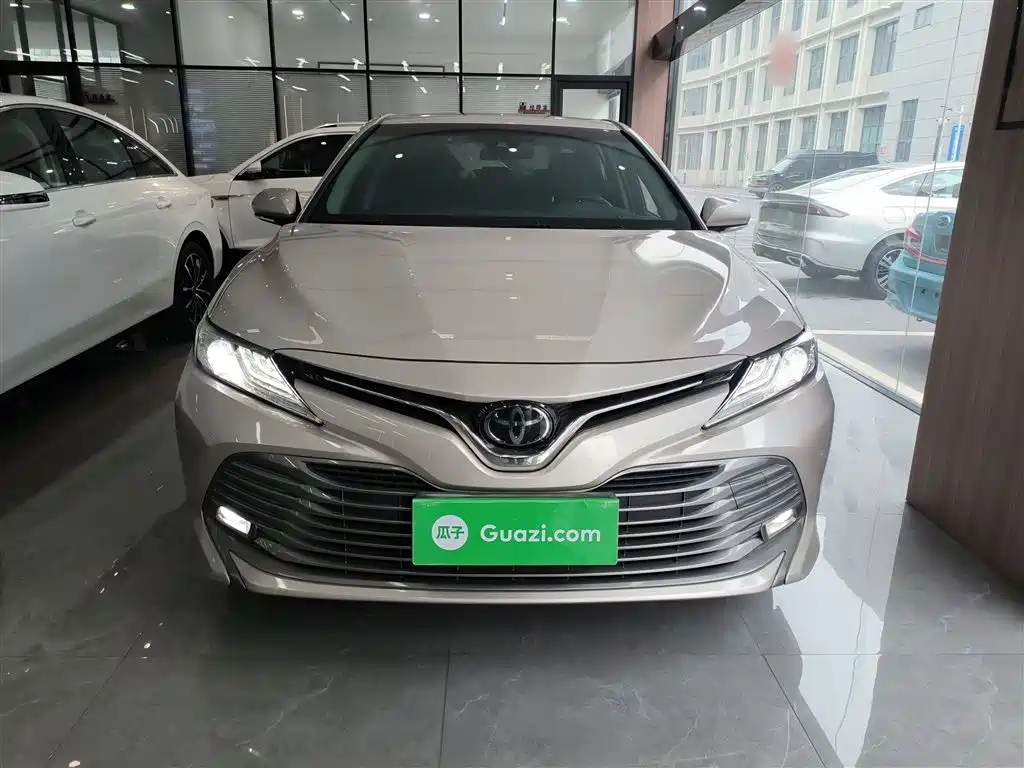 Camry 2019 2.0G Deluxe Edition National VI купить на сайте DeffCars