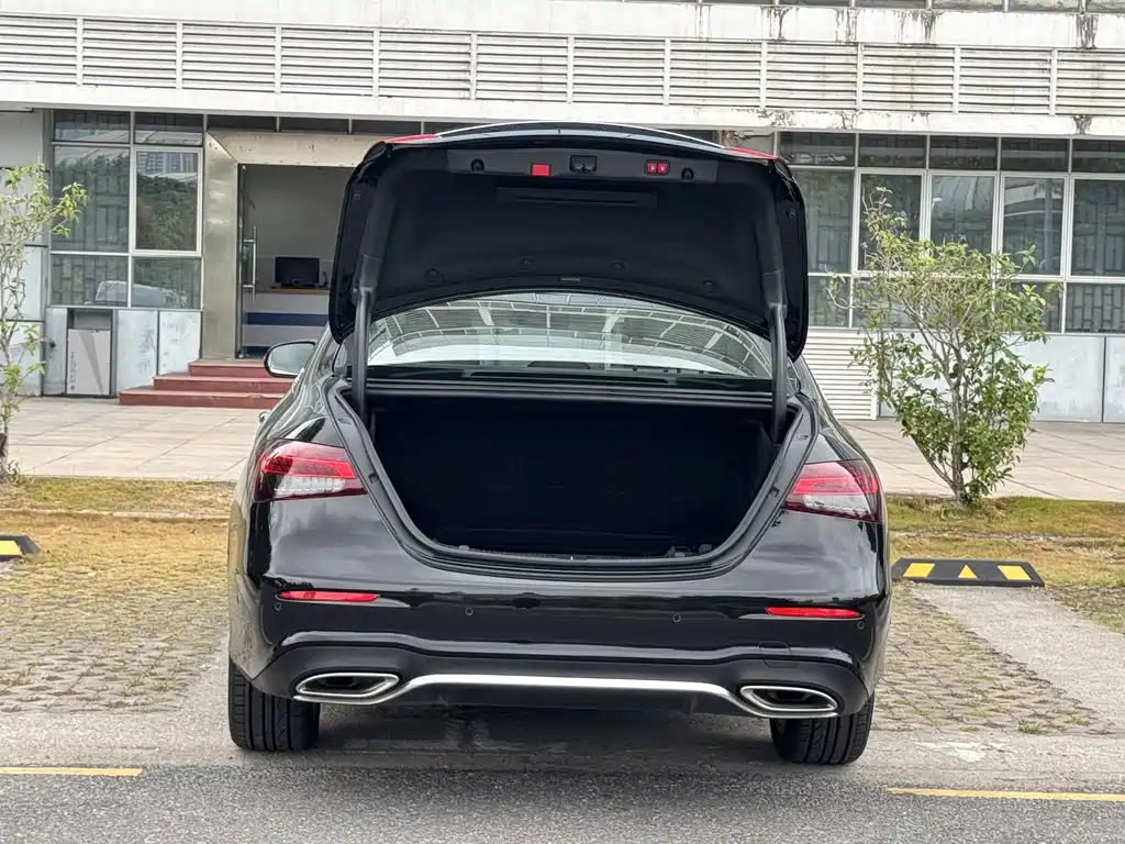 Mercedes-Benz E-Class 2022 E 300 L Sporty and Fashionable купить на сайте DeffCars