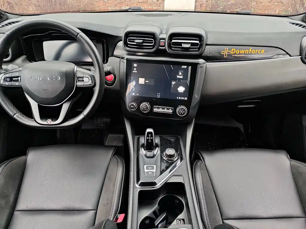 Lynk & Co 03 2020 1.5TD DCT Powerful Edition купить на сайте DeffCars