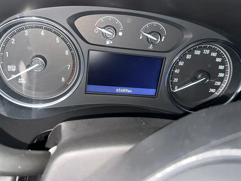 LaCrosse 2022 652T luxury model купить на сайте DeffCars