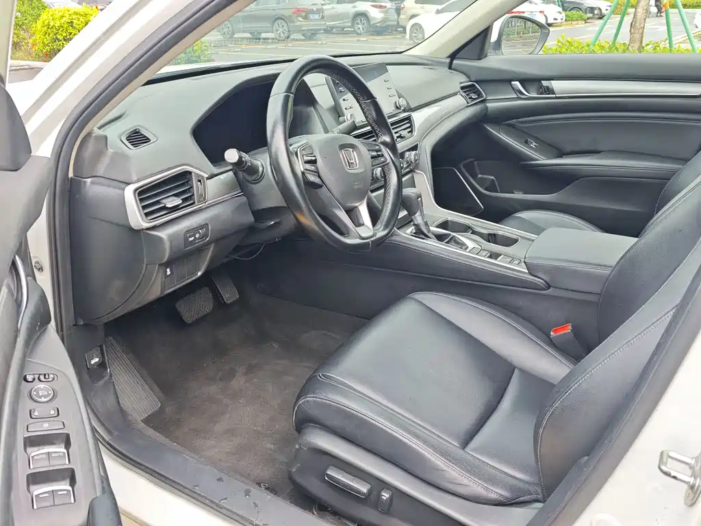 Accord 2018 260TURBO Elite Edition National V купить на сайте DeffCars