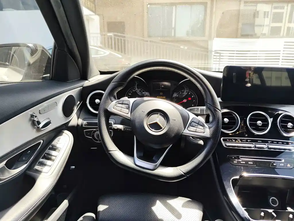 Mercedes C-Class 2015 C 200 Sports Edition 4MATIC купить на сайте DeffCars