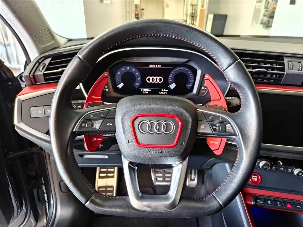 Audi Q3 2021 40 TFSI Fashionable and Dynamic купить на сайте DeffCars