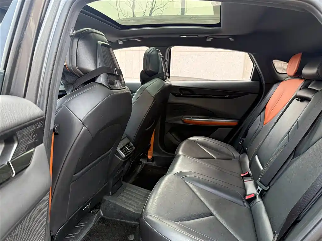 Changan UNI-V 2023 1.5T premium model купить на сайте DeffCars