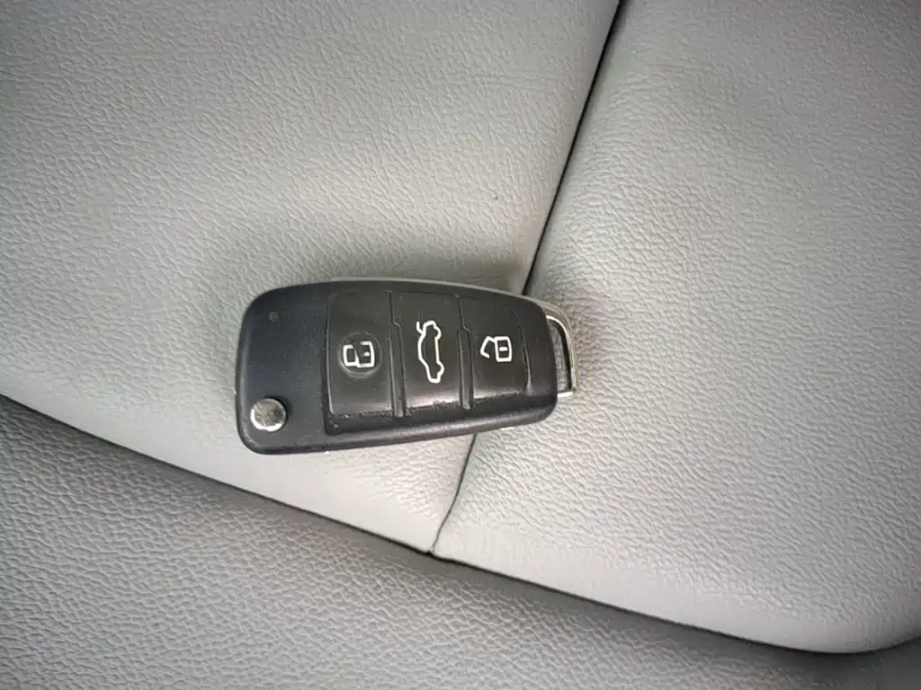 Audi A3 2014 Limousine 35 TFSI automatic luxury model купить на сайте DeffCars