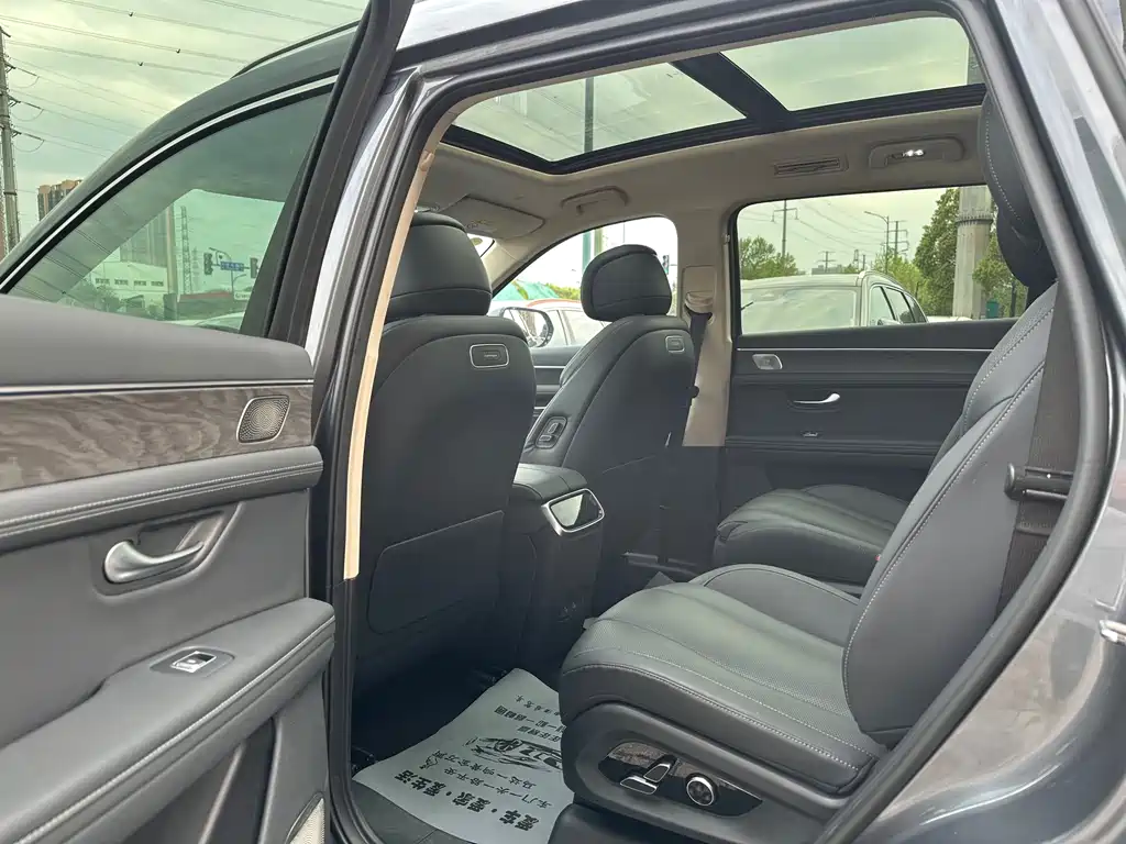 Wenjie M7 2024 1.5T rear drive Plus version 6 seats купить на сайте DeffCars