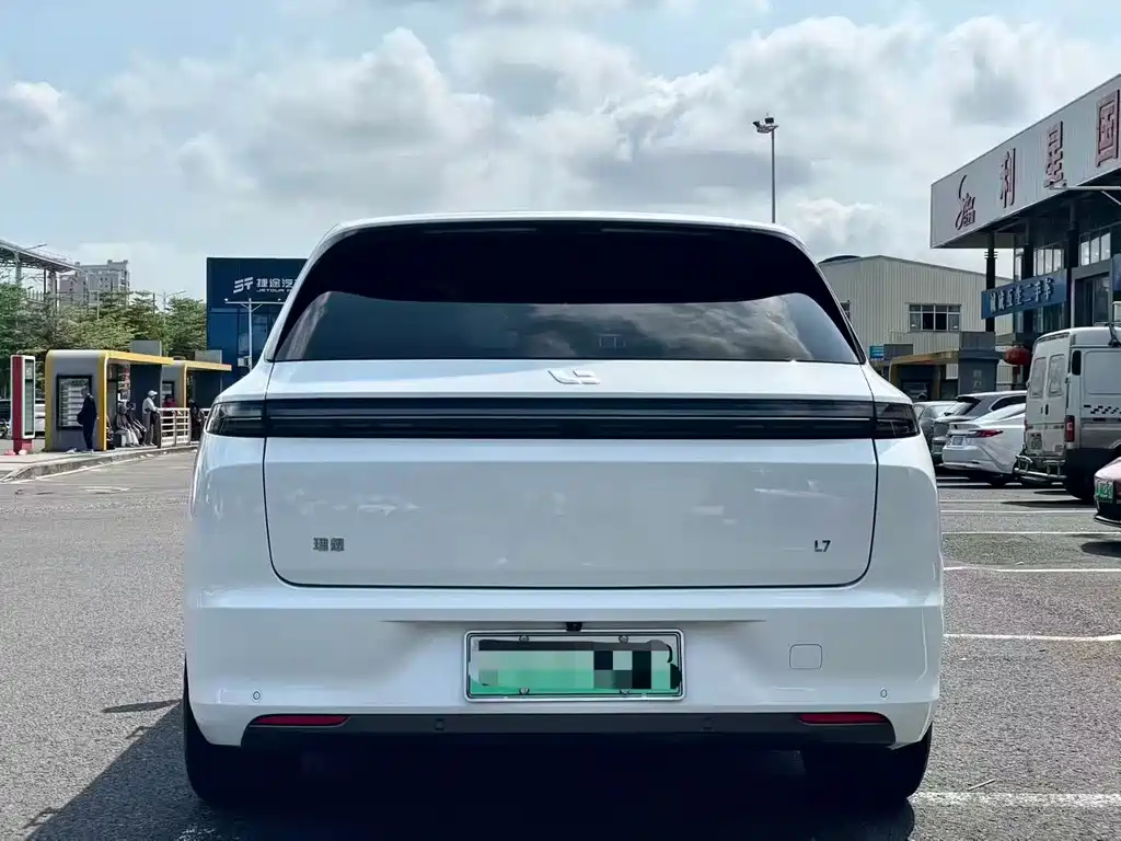 Ideal L7 2023 Pro купить на сайте DeffCars
