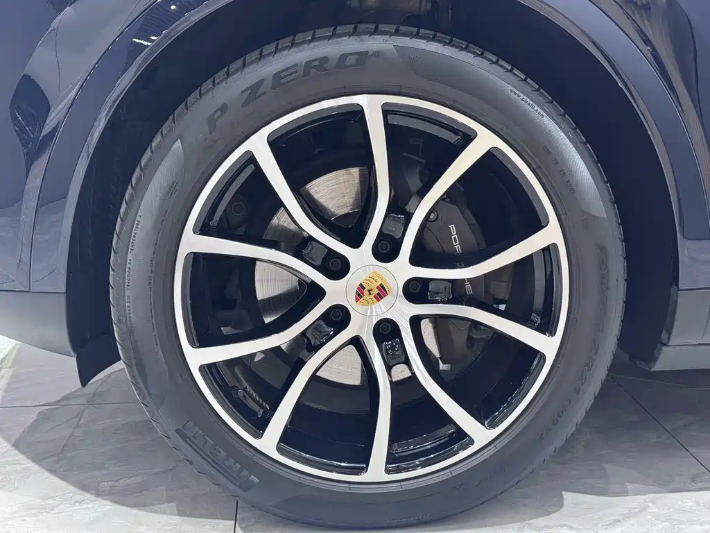 Cayenne 2023 Cayenne 3.0T Platinum Edition купить на сайте DeffCars