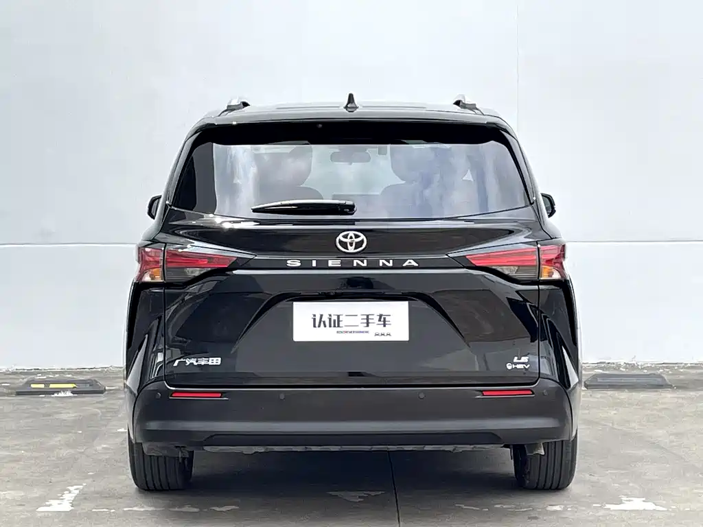 SIENNA 2026 2.5L dual-engine two-wheel drive comfort version купить на сайте DeffCars