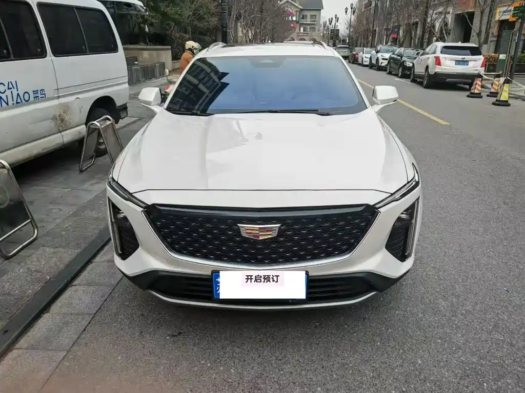 Cadillac GT4 2023 25T Fashion Model купить на сайте DeffCars