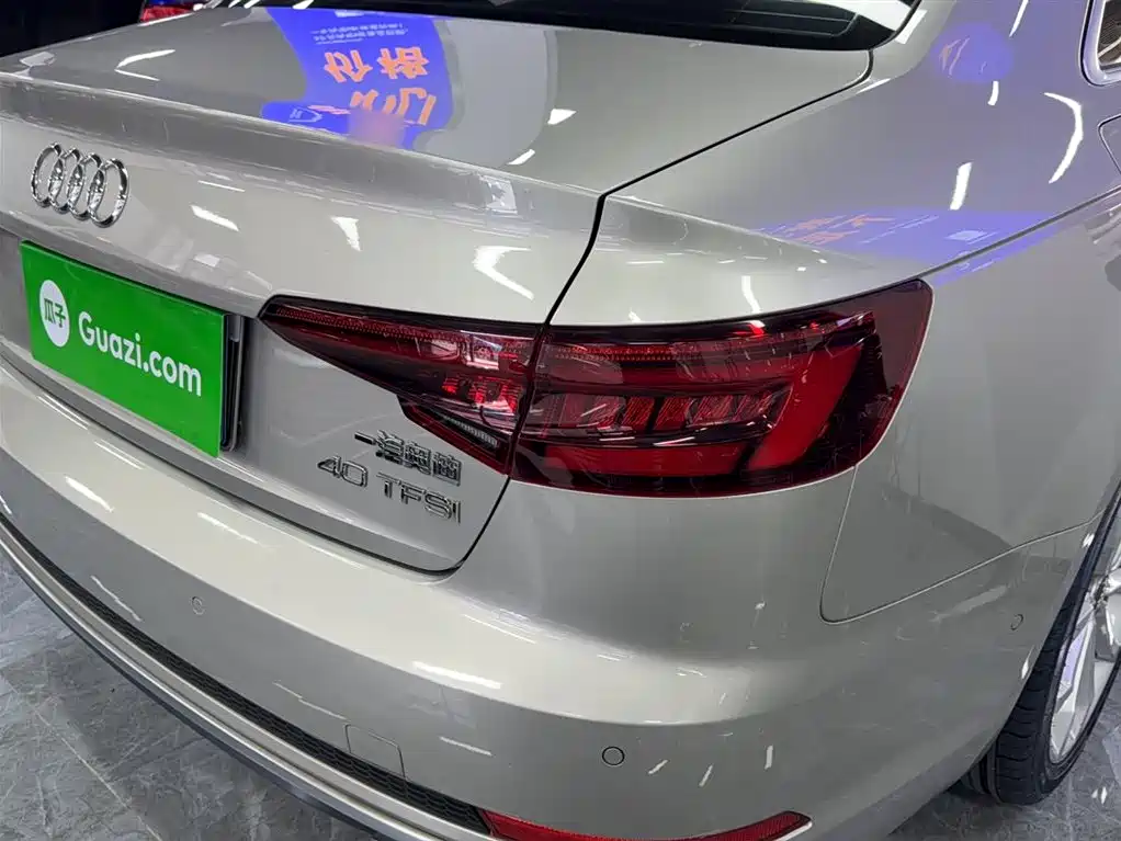 Audi A4L 2019 40 TFSI Fashion Type National VI купить на сайте DeffCars