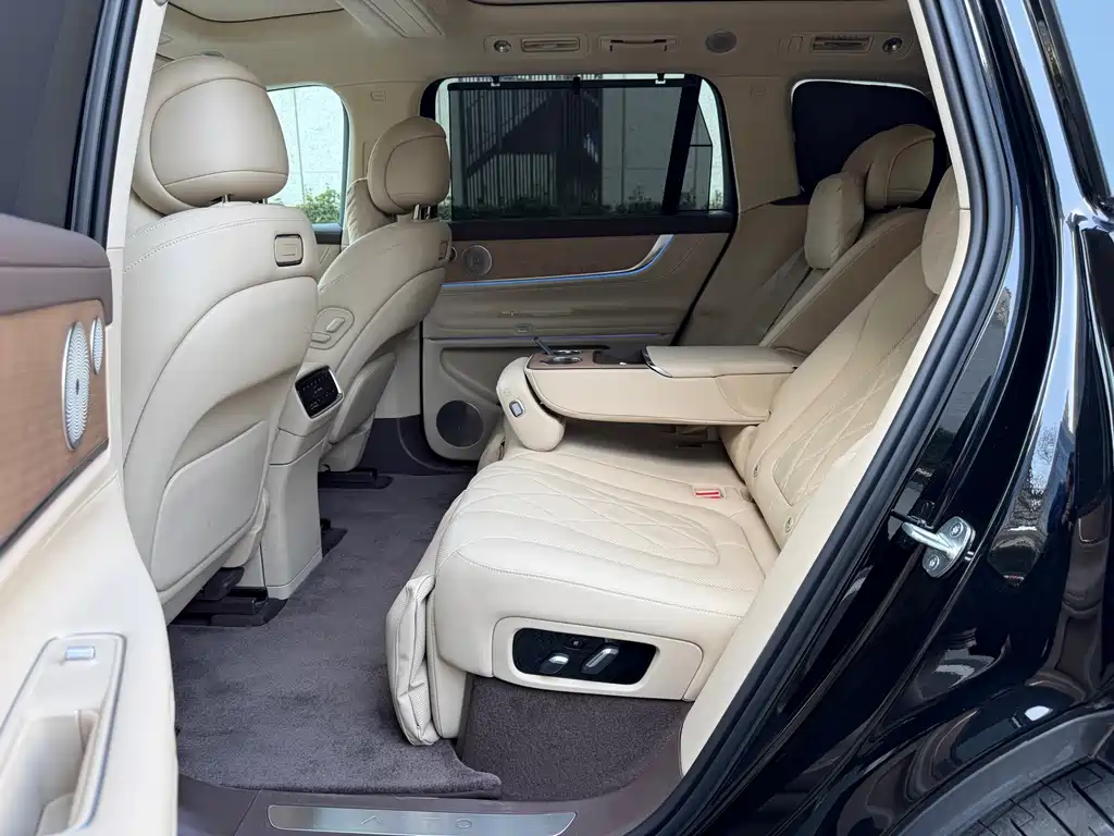 Wenjie M9 2024 extended range Ultra version 52kWh 5-seater version купить на сайте DeffCars