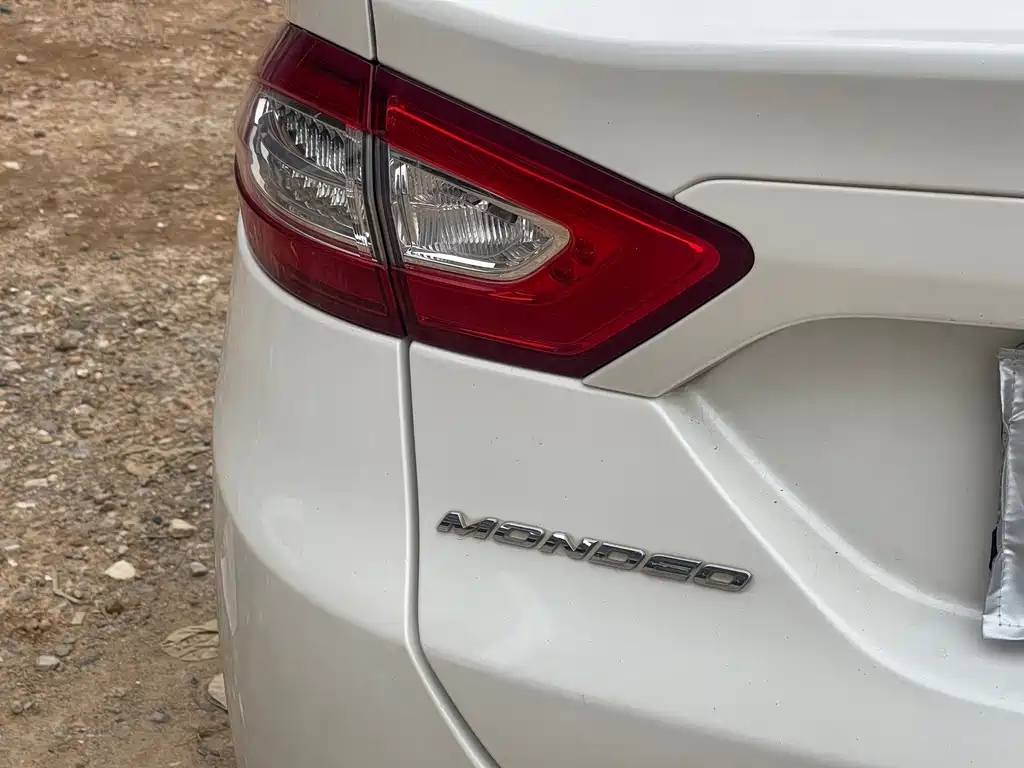 Mondeo 2013 2.0L GTDi200 luxury model купить на сайте DeffCars