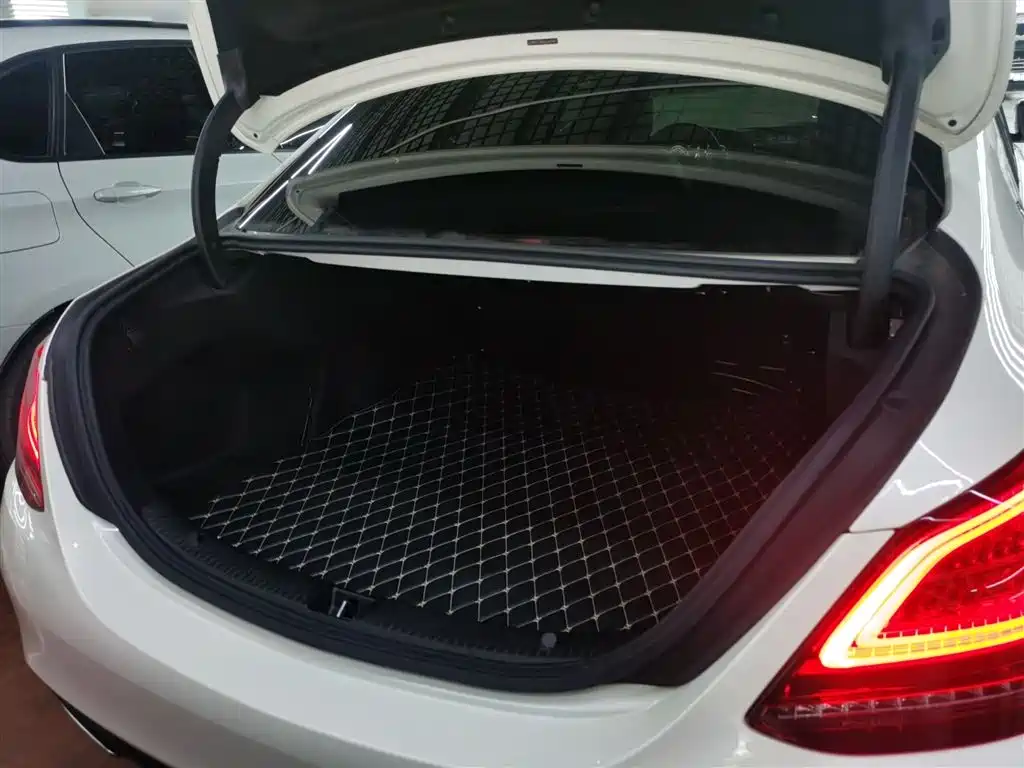 Mercedes-Benz C-Class 2020 C 200 L Fashionable Sports Edition купить на сайте DeffCars