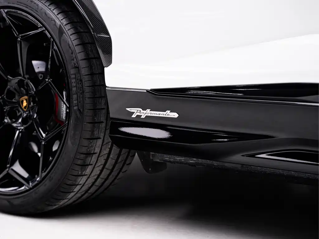 Urus 2022 4.0T V8 Performante купить на сайте DeffCars