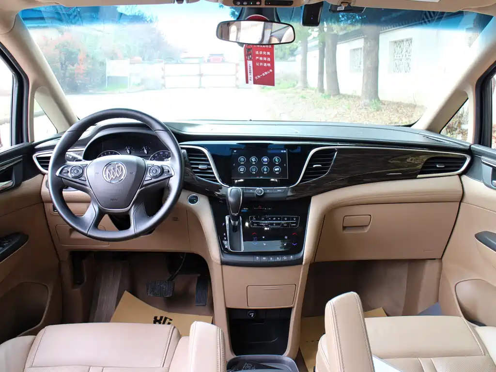 Buick GL8 2017 ES 28T luxury model National V купить на сайте DeffCars
