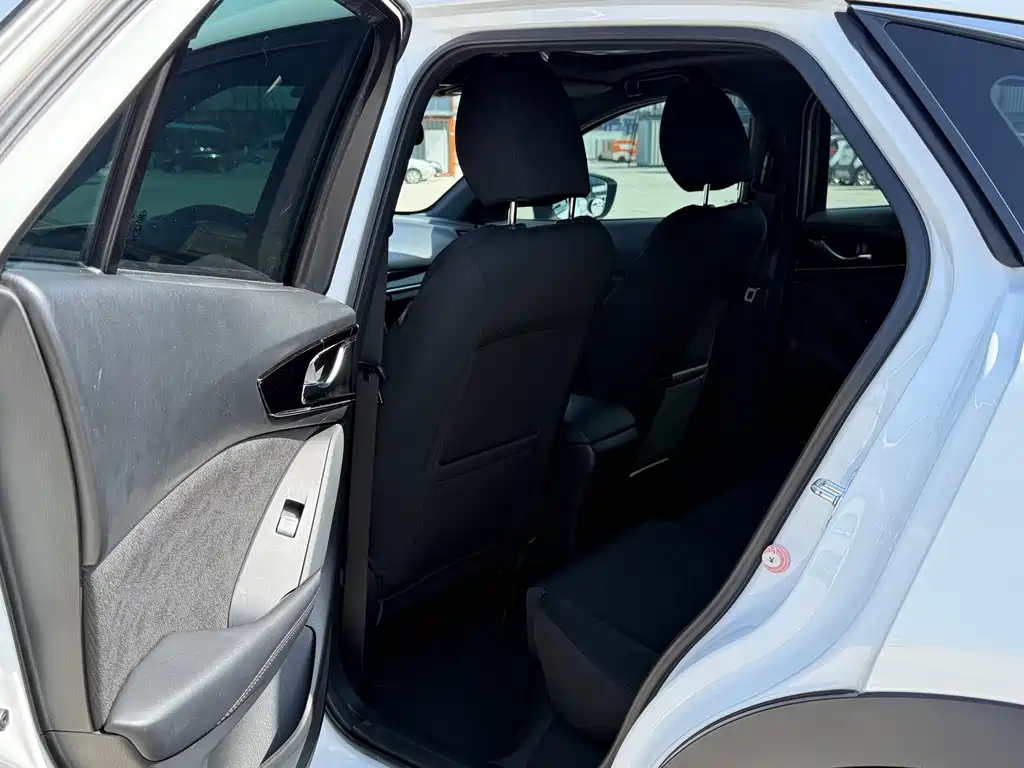 Mazda CX-4 2021 2.0L automatic two-wheel drive Blue Sky Vitality Edition купить на сайте DeffCars