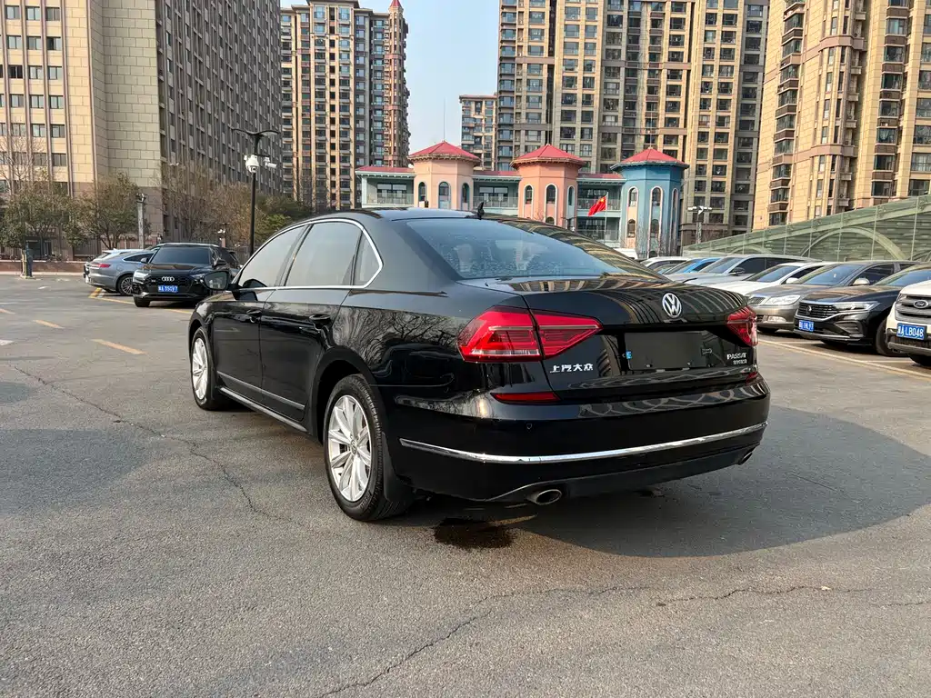 Passat 2017 330TSI DSG Premium Edition купить на сайте DeffCars