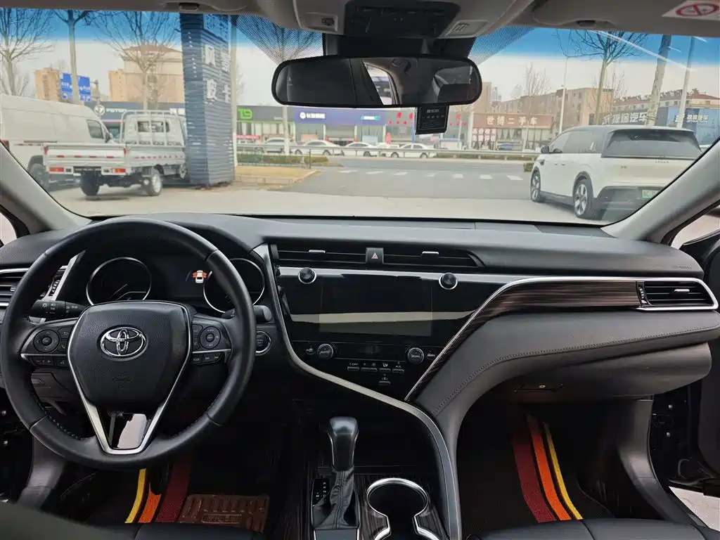 Camry 2019 2.0G Deluxe Edition National VI купить на сайте DeffCars