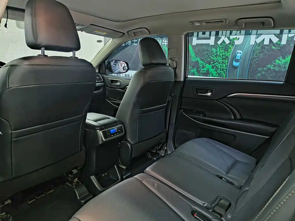 Highlander 2021 2.0T four-wheel drive premium version 7 seats купить на сайте DeffCars