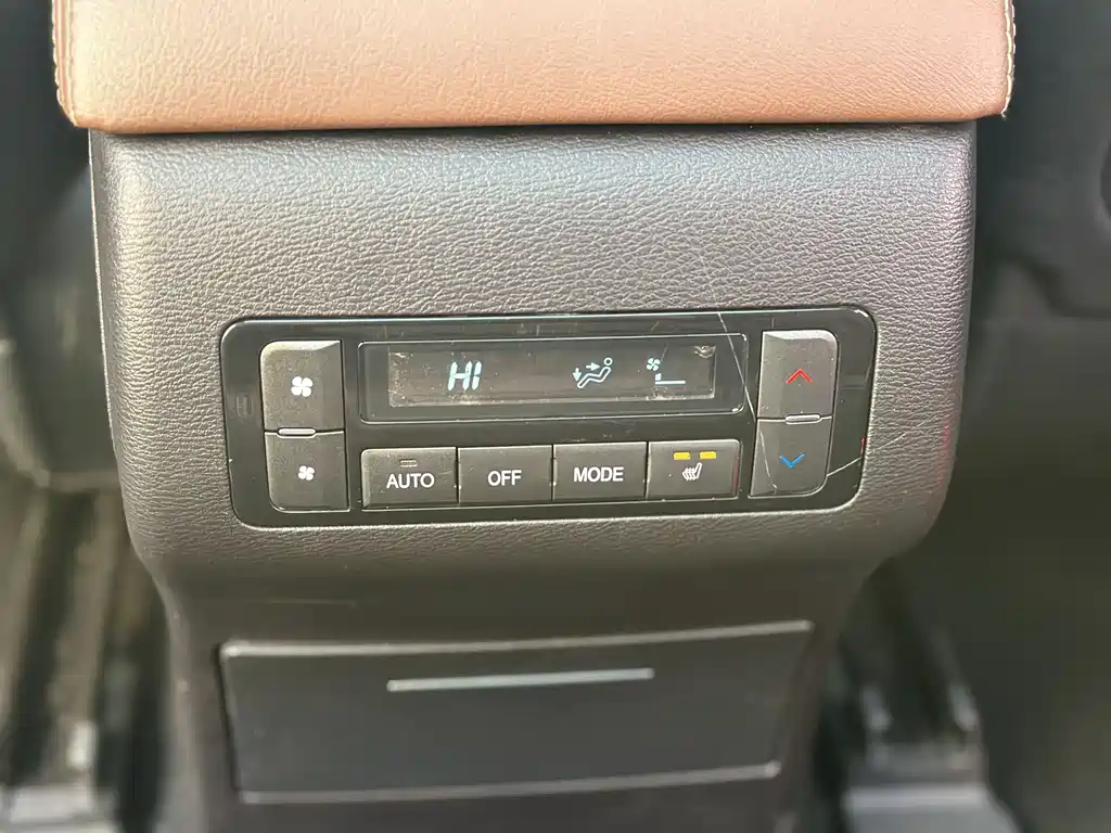 Haval H9 2017 2.0T gasoline four-wheel drive premium model 7 seats купить на сайте DeffCars