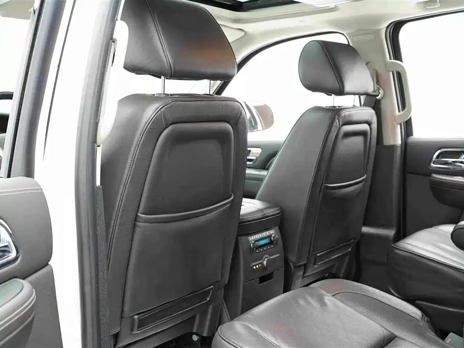 ESCALADE 2013 6.2L ESV Platinum Edition Extended Type купить на сайте DeffCars