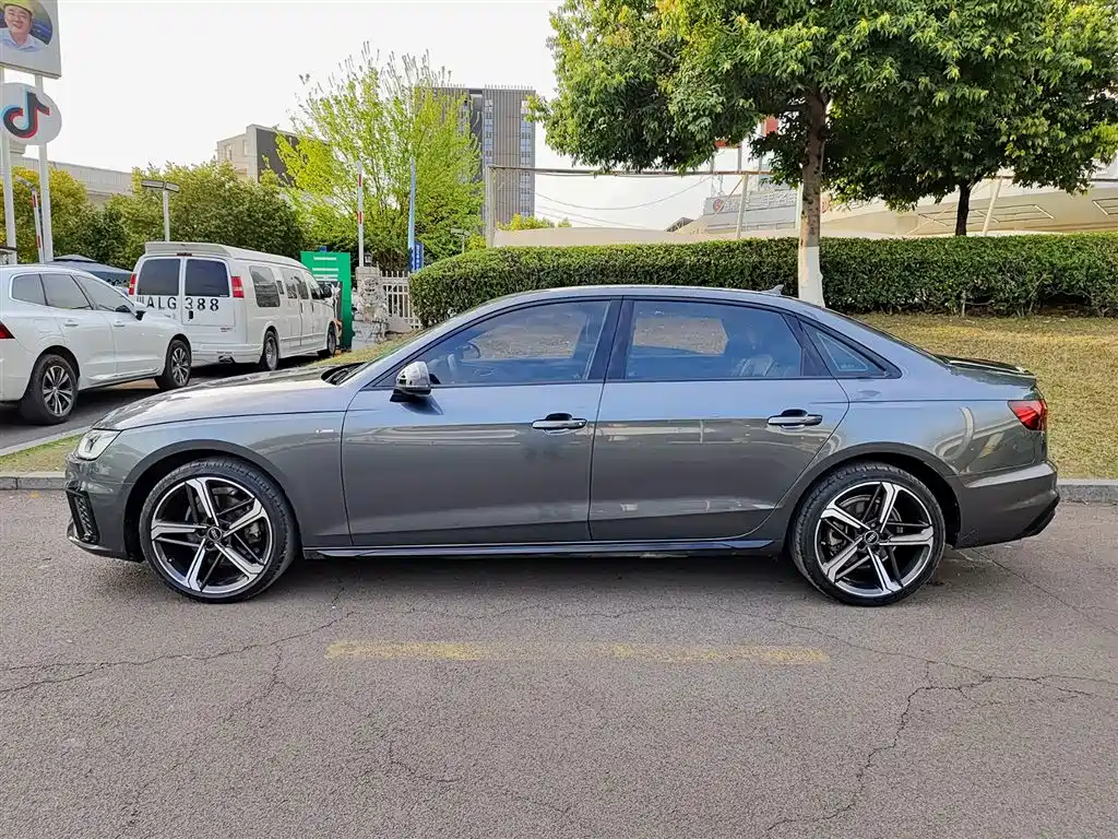 Audi A4L 2024 40 TFSI luxury and dynamic model купить на сайте DeffCars